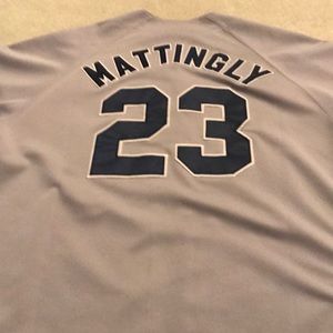 Men’s New York Yankees button down jersey